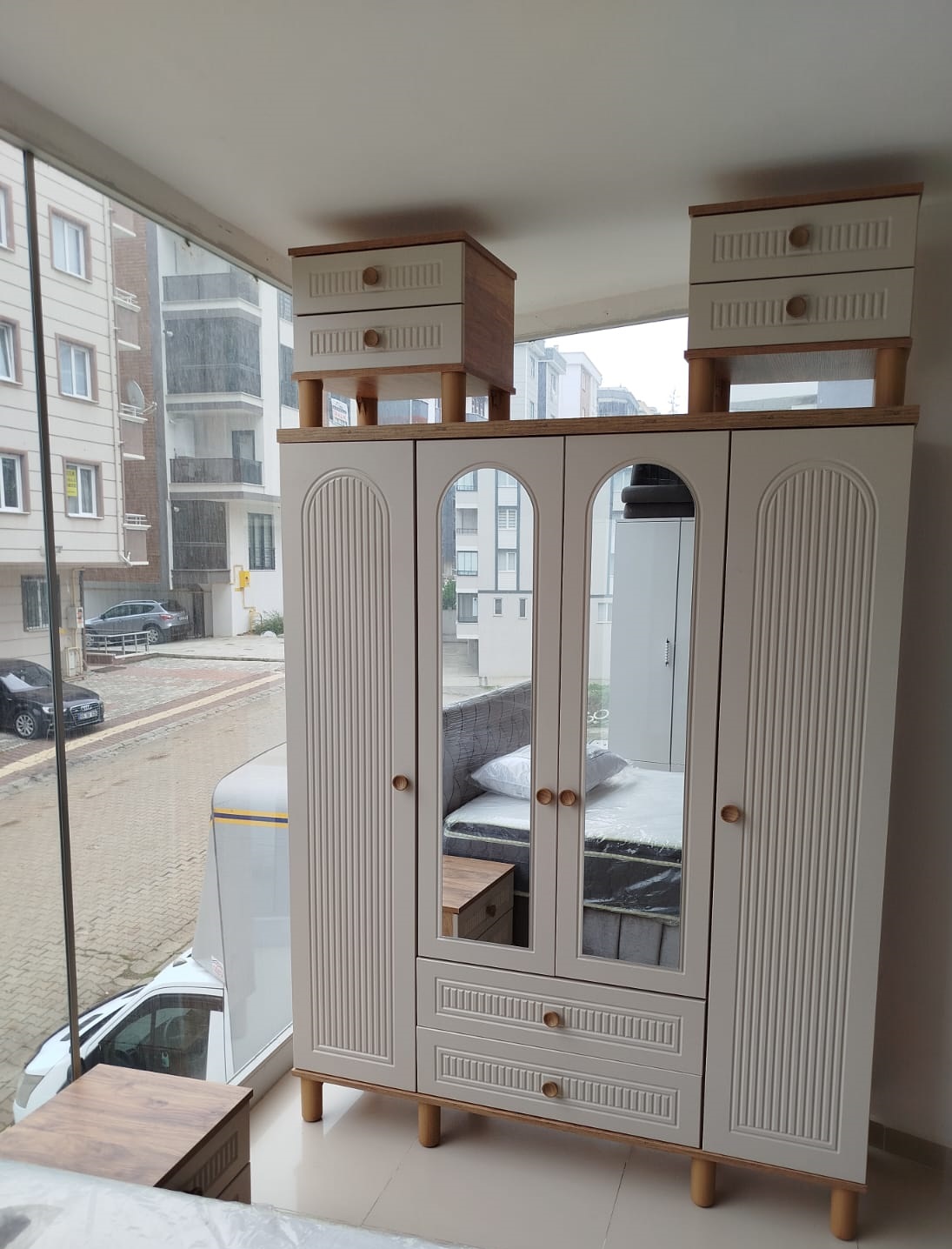 bohem 4 kapılı gardrop